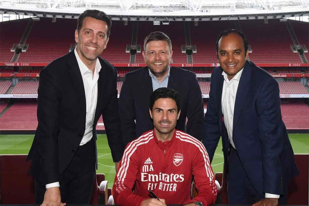 Tim Lewis là người đứng đằng sau quyết định gia hạn hợp đồng với Mikel Arteta vào năm 2022