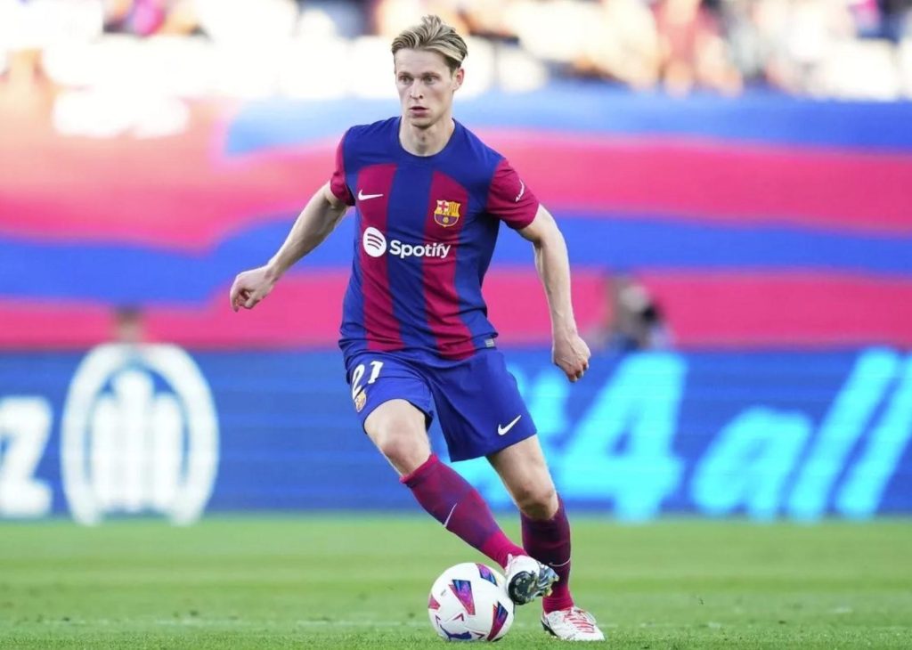 Barcelona đặt ra thời hạn đến tháng 1 để De Jong gia hạn, nếu không sẽ bán