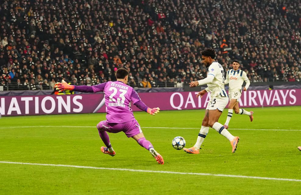 Eintracht Frankfurt vs Atalanta (03:00 &#8211; 27/11) | Xem lại trận đấu