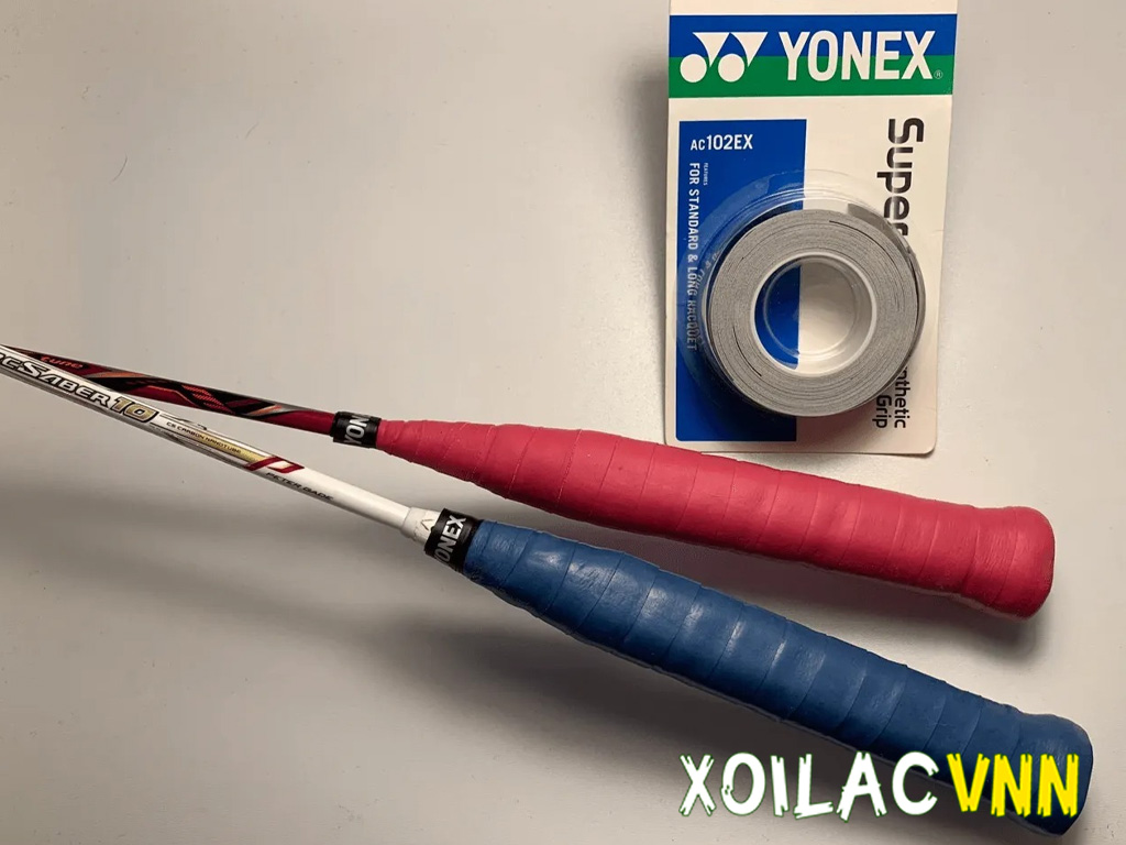 cuon-quan-can-vot-cau-long