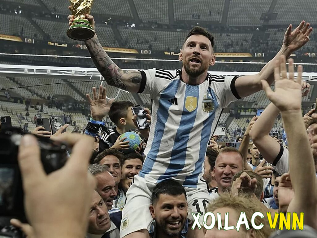 messi-cung-duoc-danh-gia-vo-cung-vi-dai