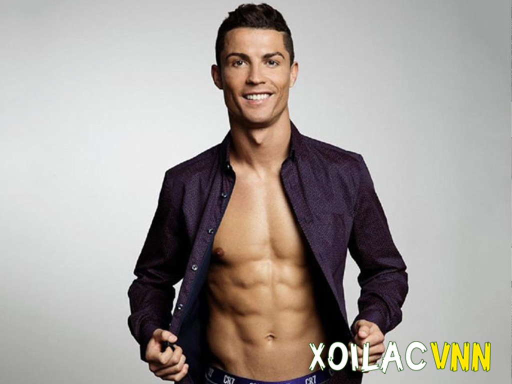 ronaldo-co-guong-mat-dep-va-body-sac-net